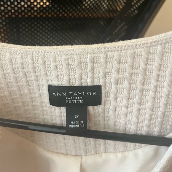 Ann Taylor Cream Textured Blazer - Picture 3 of 3